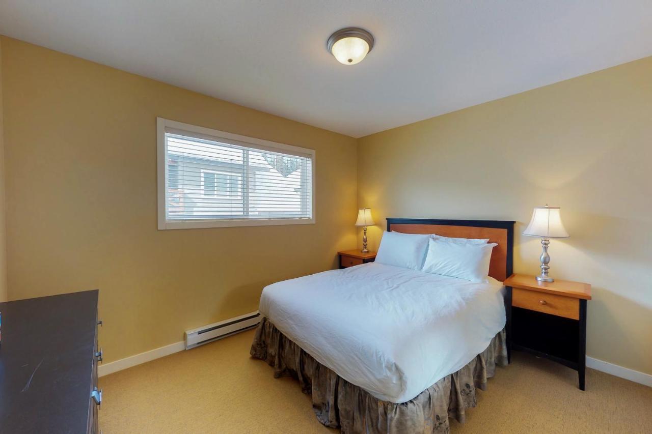 Apartamento Trappers Crossing 28 Big White Exterior foto